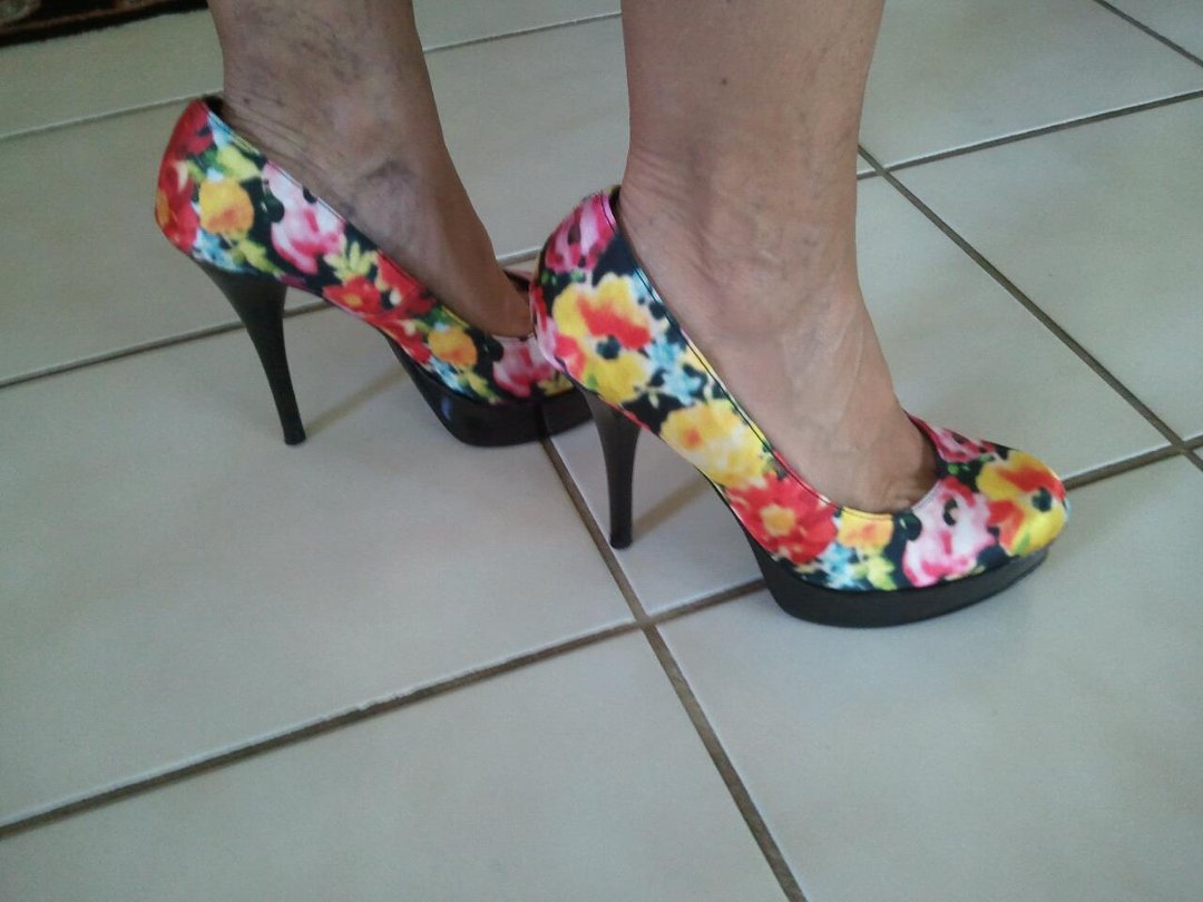 Jodi Colombo's album, Mobile Uploads
