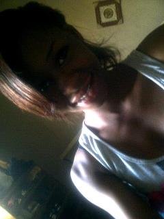 Zeenea Abiola's album, Mobile Uploads
