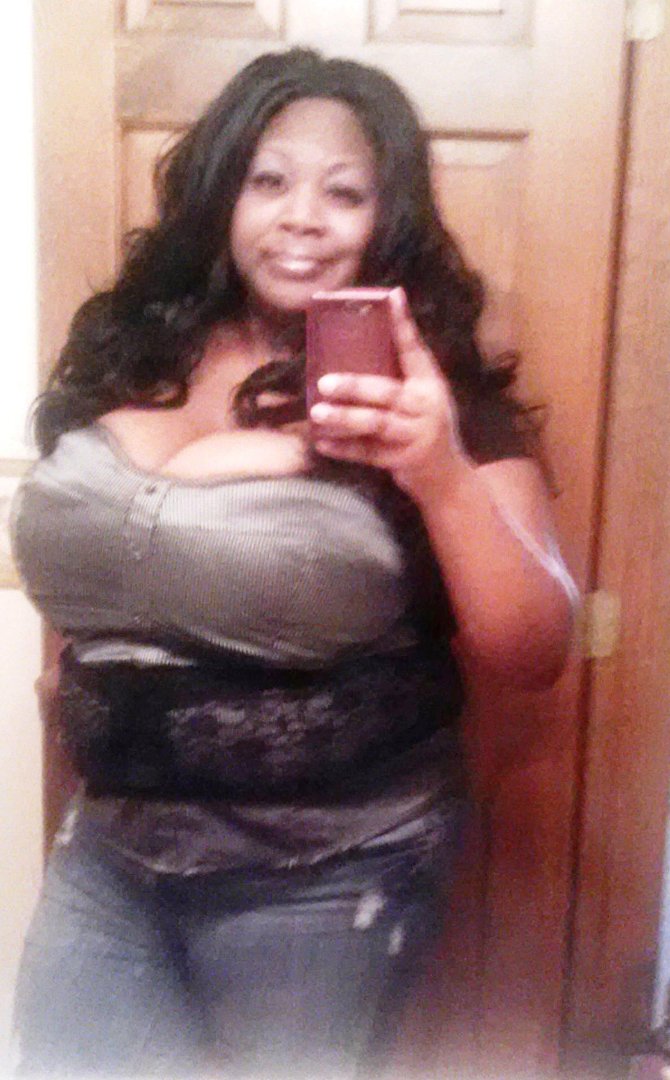 Shankeleia Roberson's album, Profile Pictures