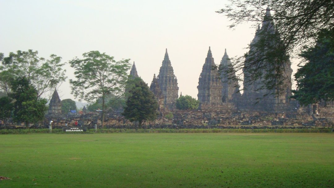 Joe Ritchie's album, Yogyakarta - Borobudur and Prambanan temples