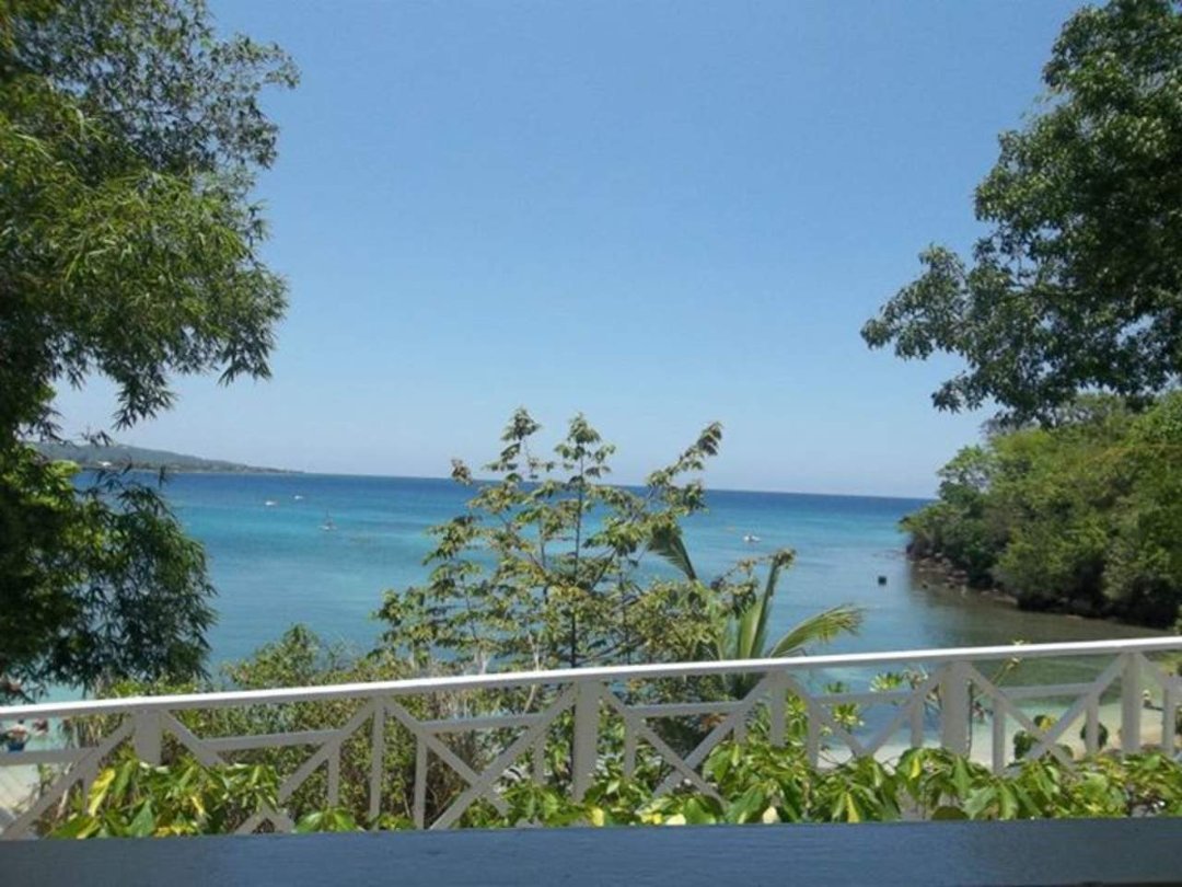 Amanda Bishop's album, Jamaica May 2012