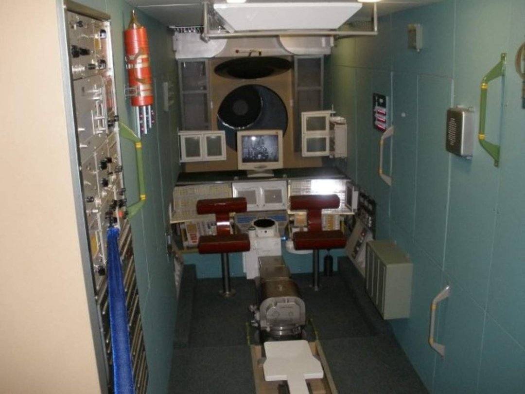 Alan Mayfield's album, Cosmonaut museum
