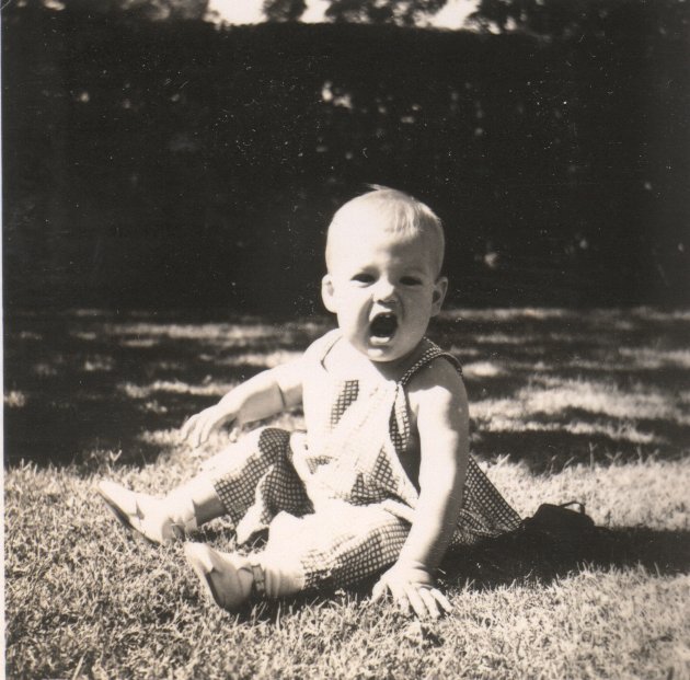 William D's album, Profile Pictures
