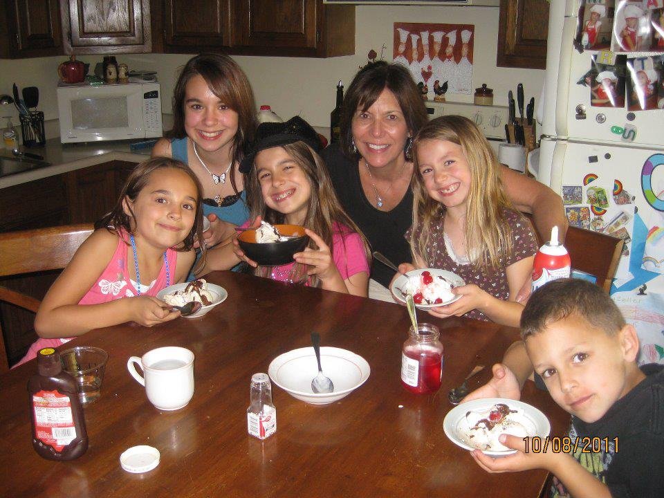 Candy Soldan's album, Profile Pictures