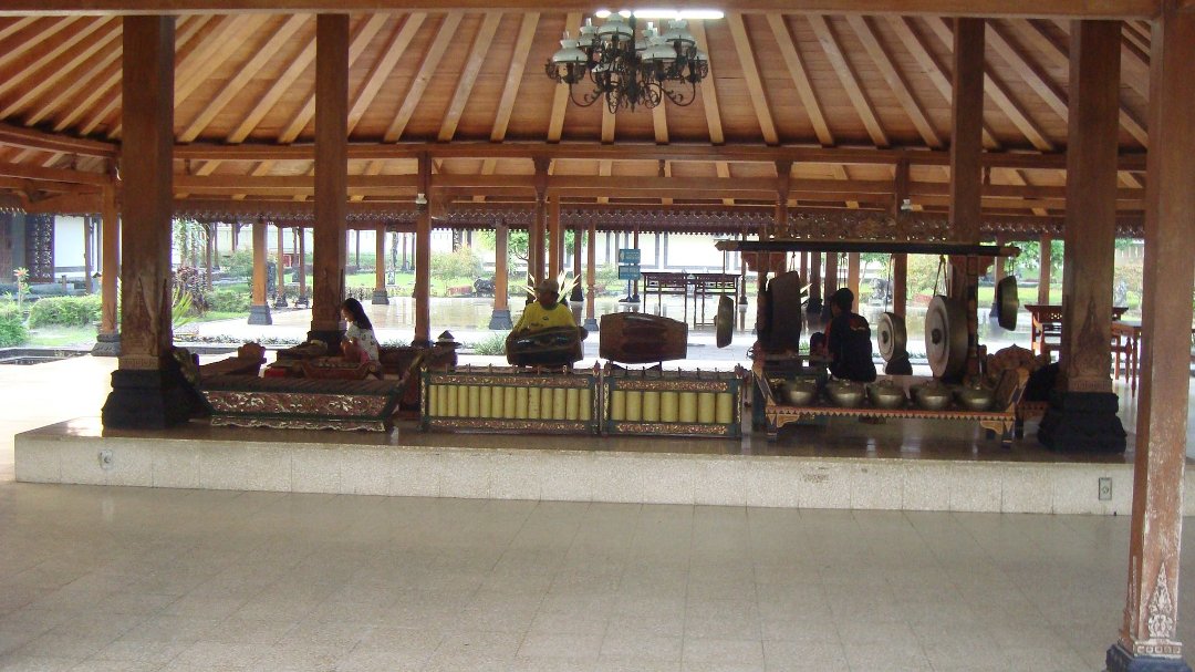 Joe Ritchie's album, Yogyakarta - Borobudur and Prambanan temples
