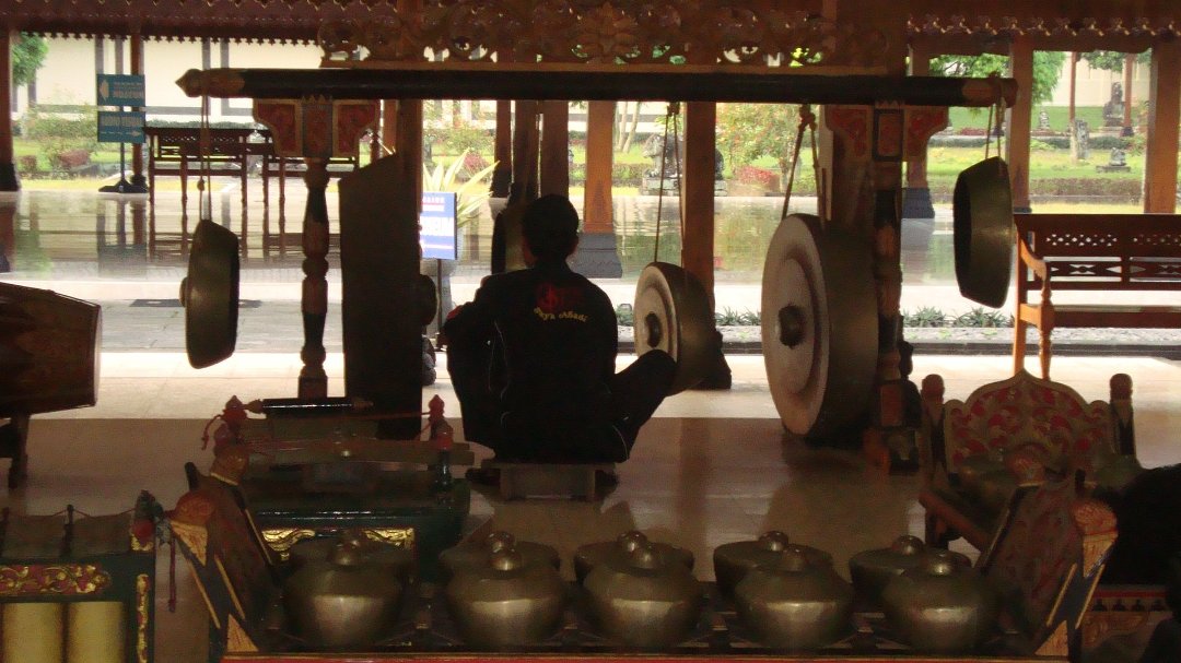Joe Ritchie's album, Yogyakarta - Borobudur and Prambanan temples