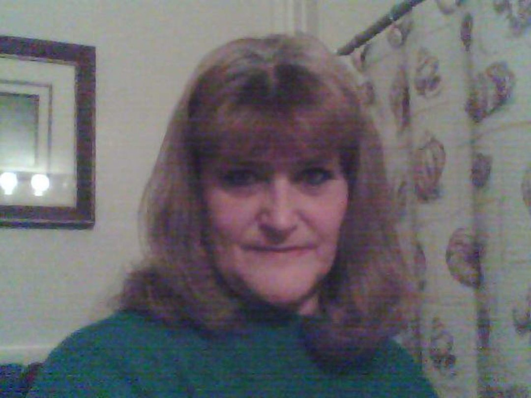 Cassandra Collins Elder's album, Profile Pictures