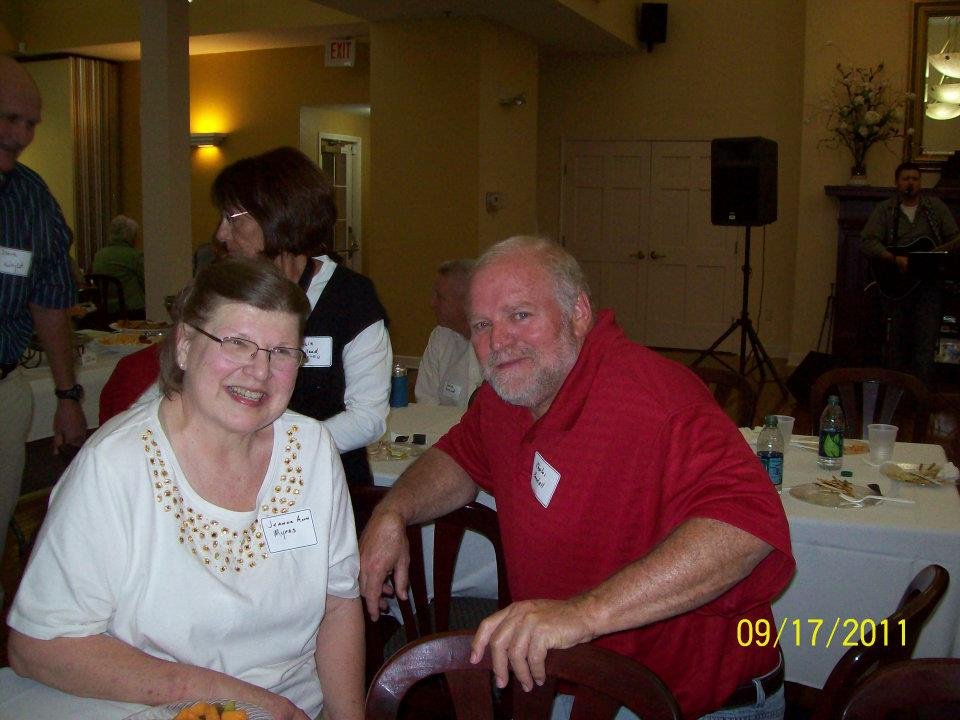 Vickie Nelson's album, MHS class off 66' reunion