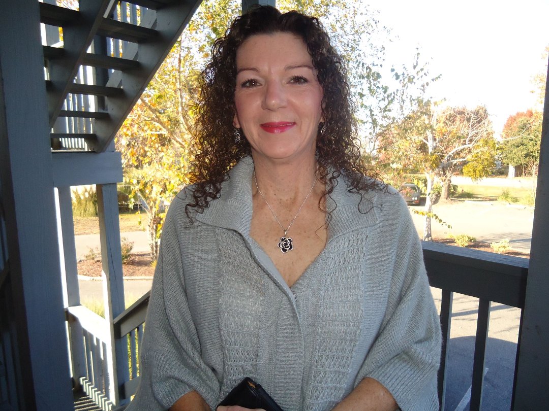 Noreen Alexander's album, Profile Pictures