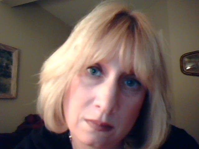 Katherine Meers' album, Profile Pictures
