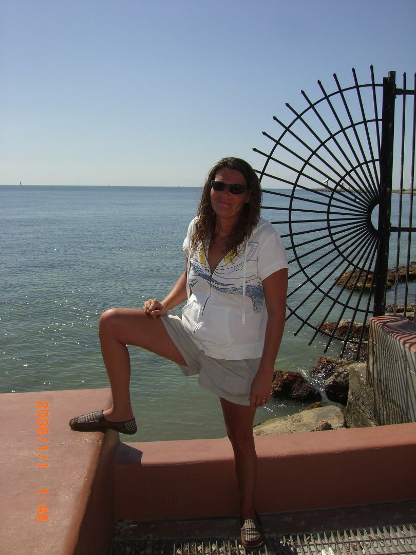 Jennifer Cox's album, Profile Pictures