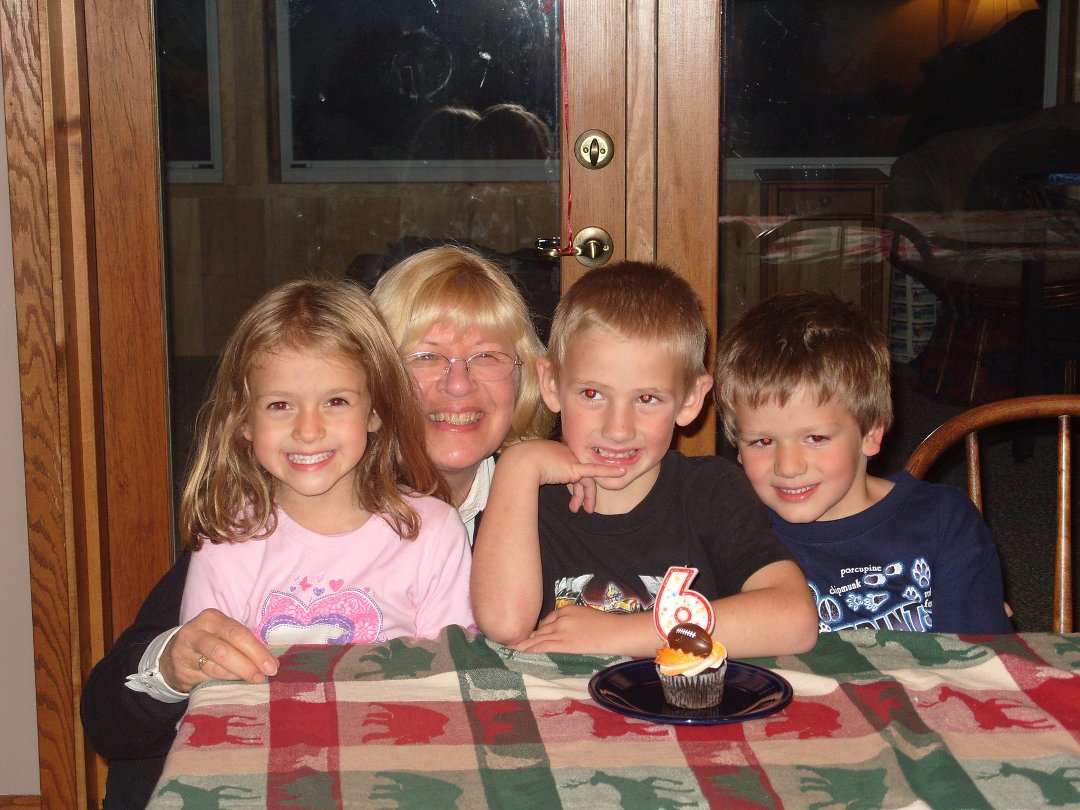Lynn Wahl's album, Profile Pictures