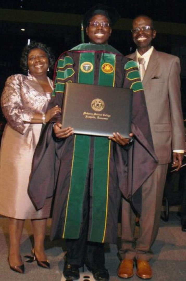 Deloris Clark's album, Profile Pictures