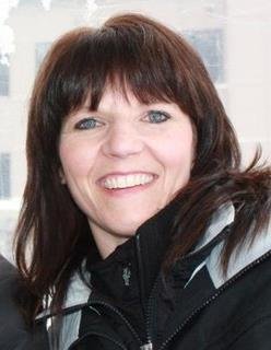 Lauri Vaughn's album, Profile Pictures