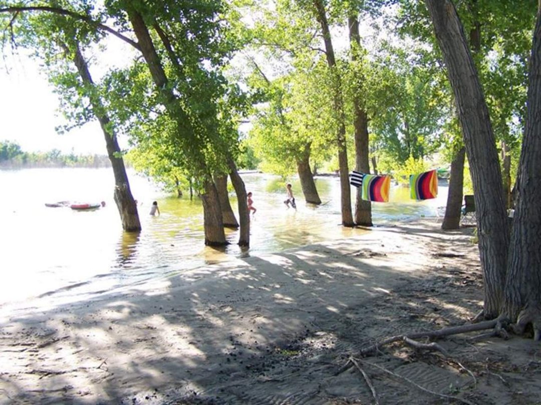 Michael Eatherton's album, Lake McConaughy/Valentine NE Trip 2011