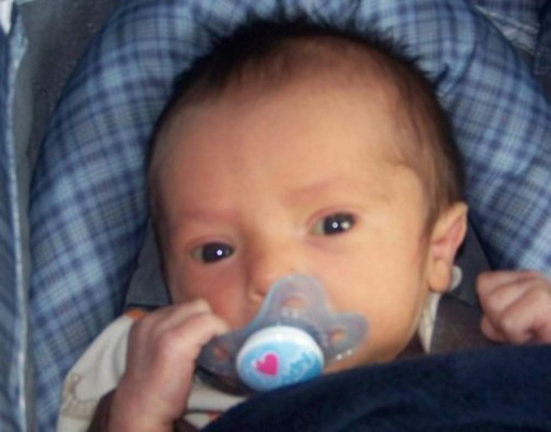 Lueta Bishop's album, Profile Pictures