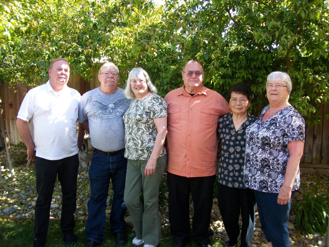 The siblings all together.For Moms farewell.