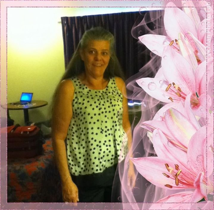 Cindy Ward's album, Mobile Uploads