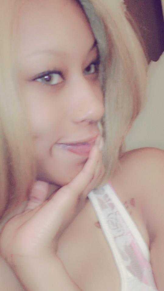Bhadd Barbie's album, Mobile Uploads