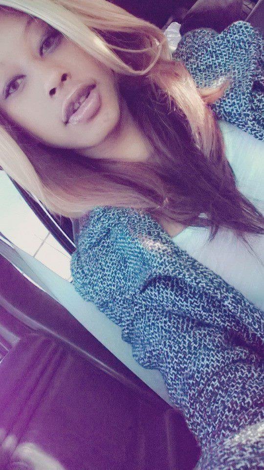 Bhadd Barbie's album, Mobile Uploads