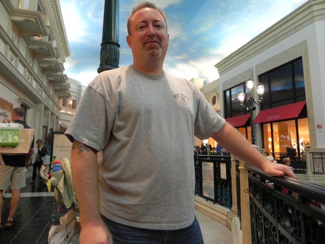 Robert Marshall's album, Profile Pictures