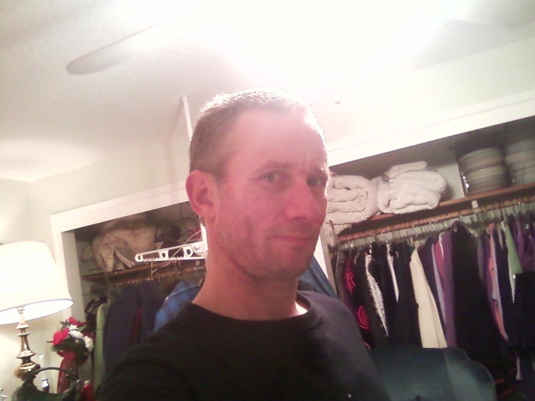 Bobby Oakes' album, Profile Pictures