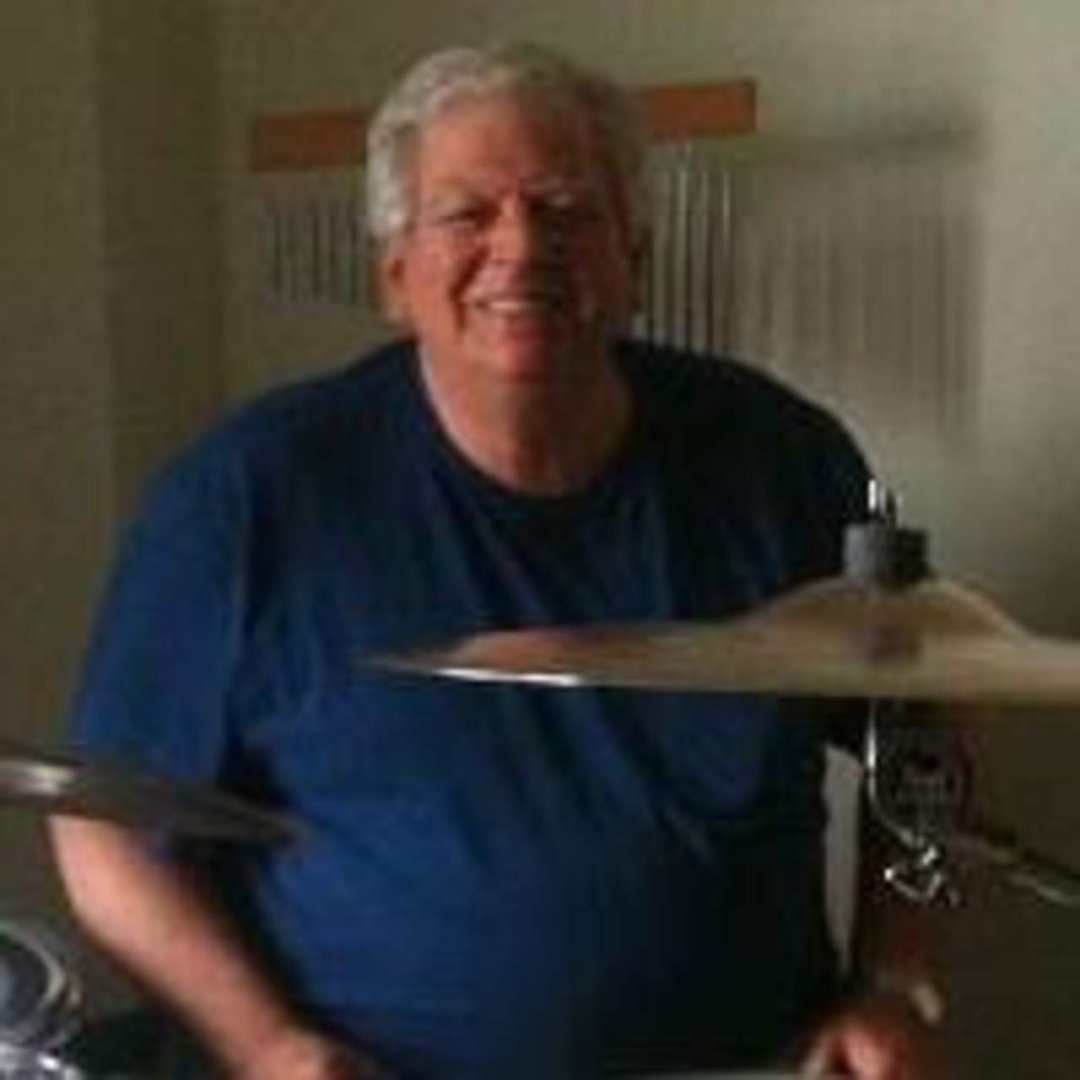Thomas Bailey's album, Profile Pictures