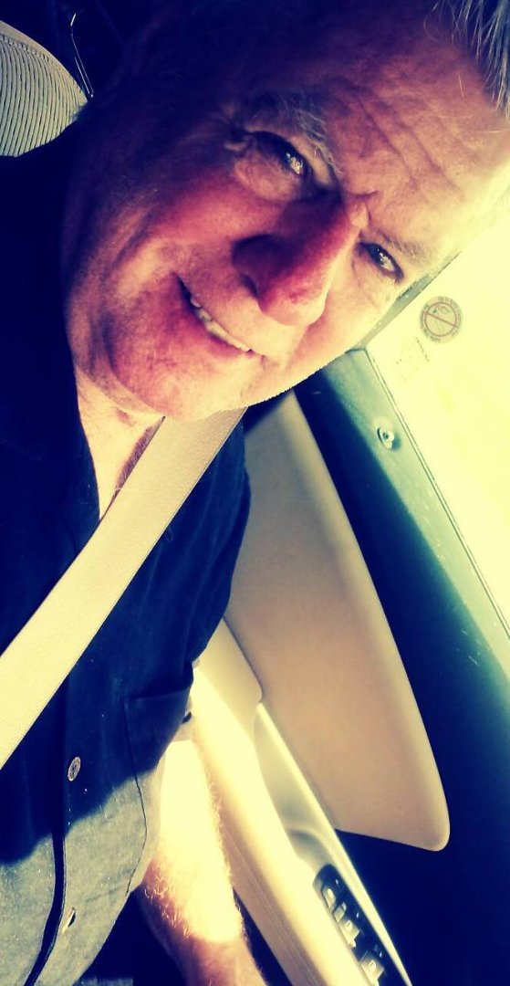 Danny Suggs' album, Profile Pictures