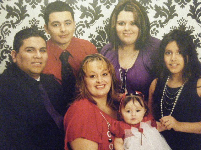 Nona Salinas' album, Profile Pictures