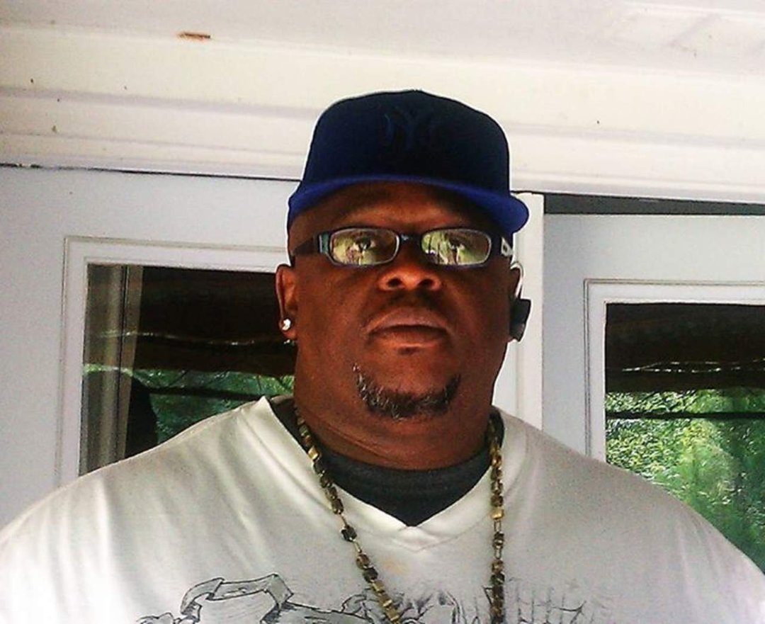 bobby brooks' album, Profile Pictures