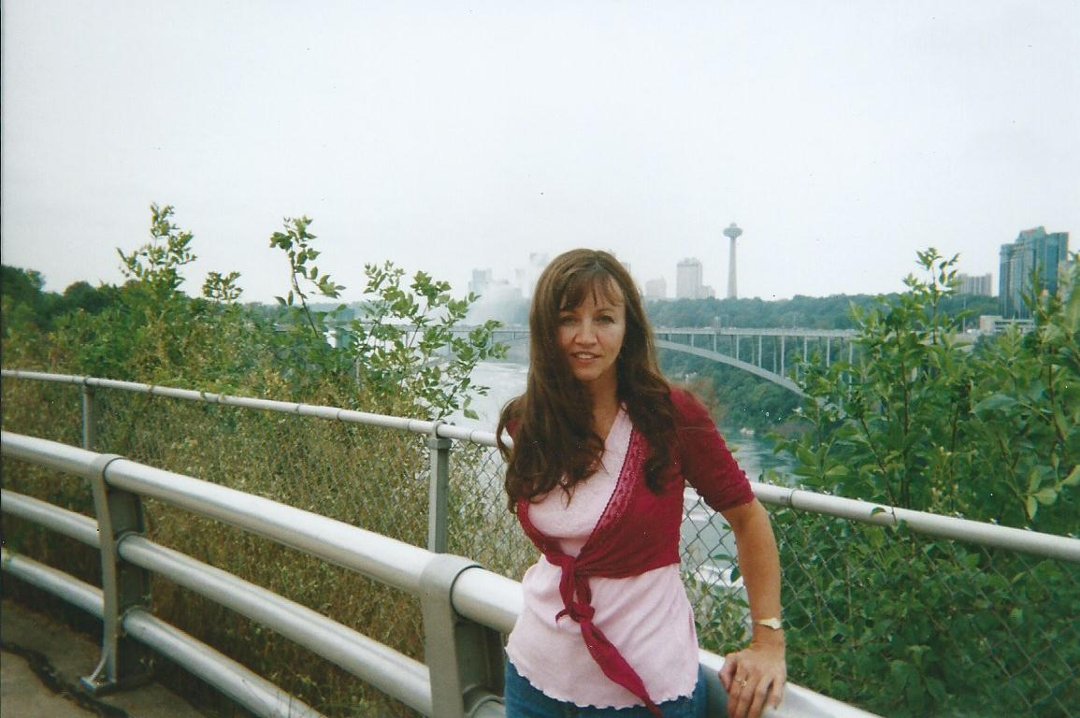 Sandy Caudill's album, Profile Pictures