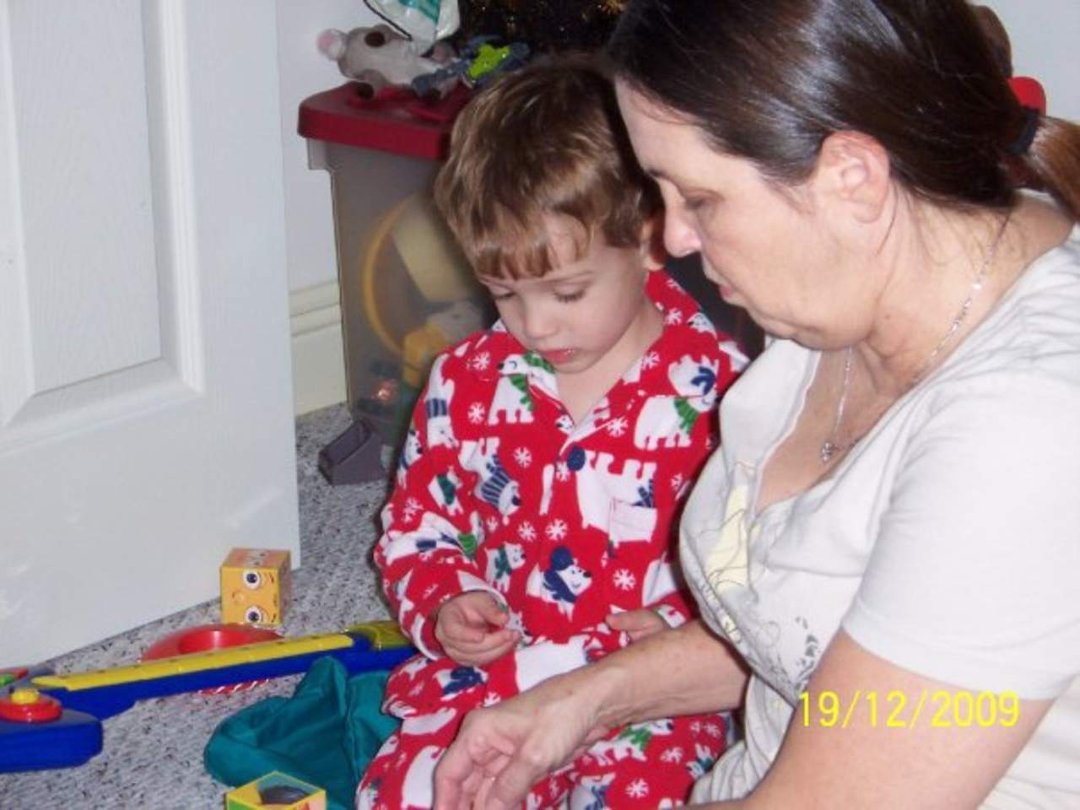 Debbie Hill's album, Christmas 2009