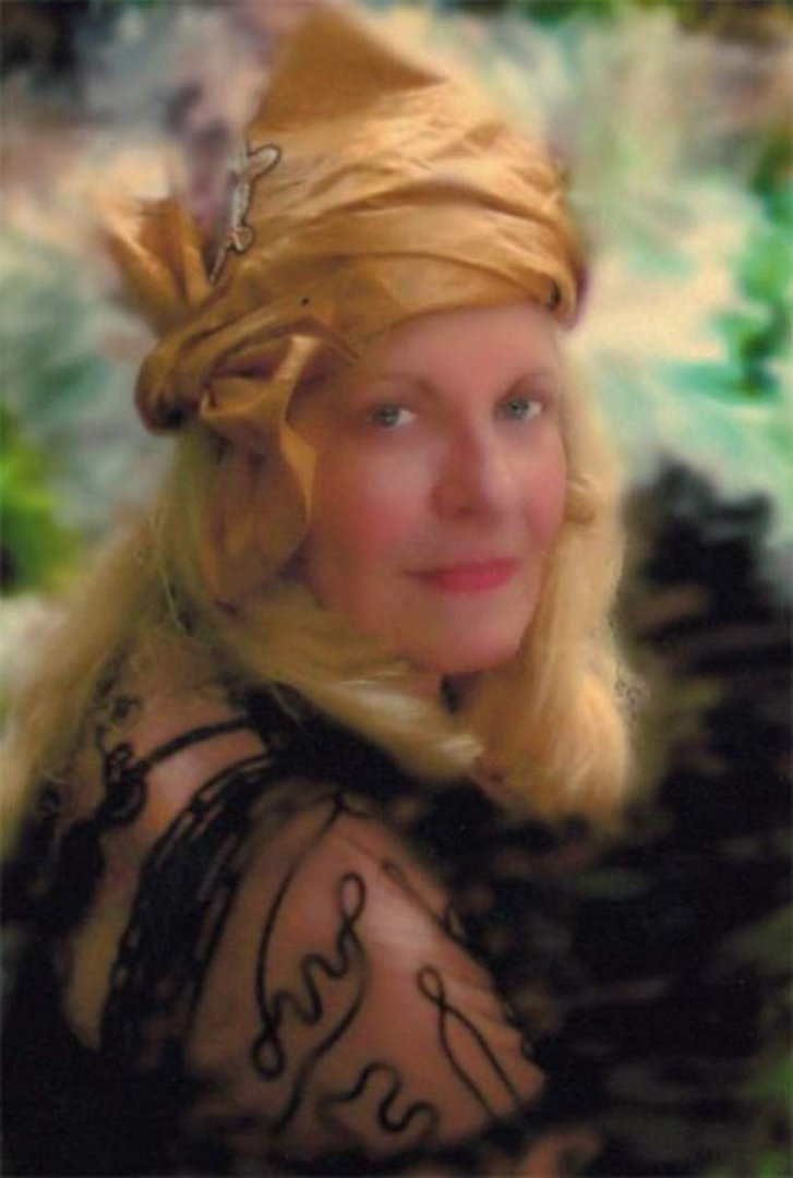 Catherine Freeman's album, Profile Pictures