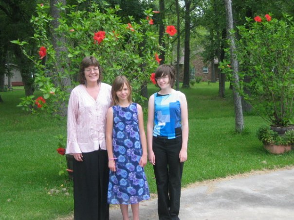 Billy Storey's album, At home, Terri,Hannah and Haley visiting