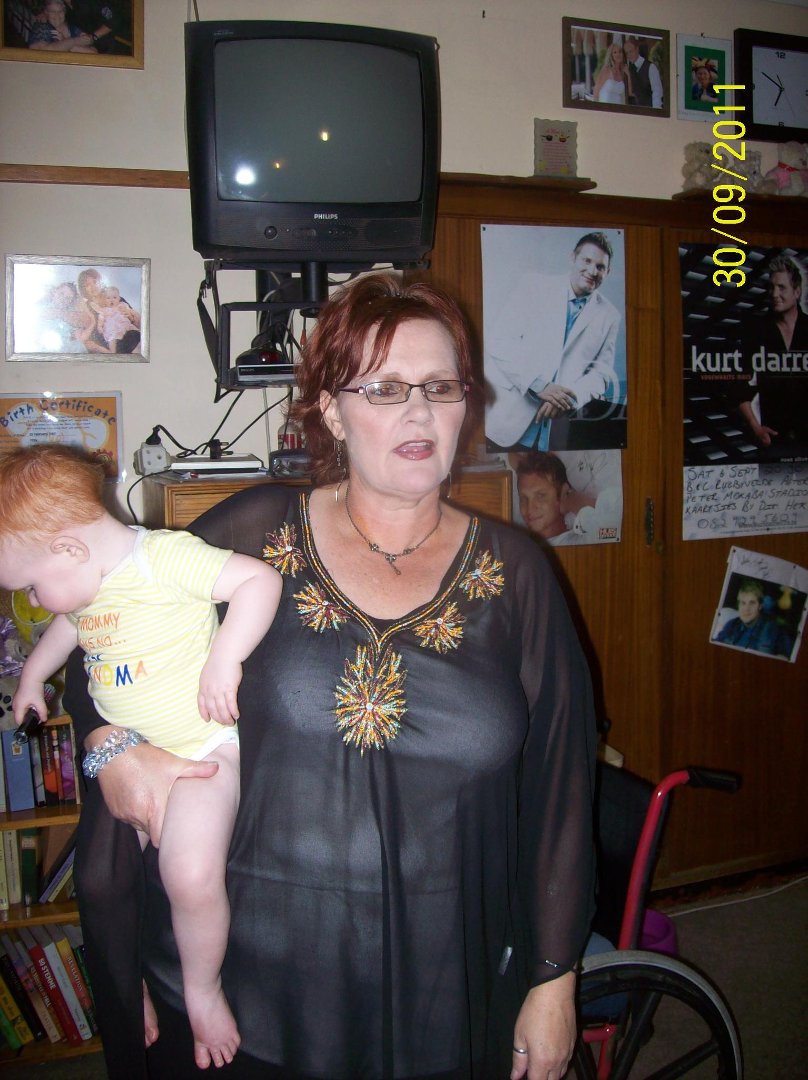beverly els' album, Profile Pictures