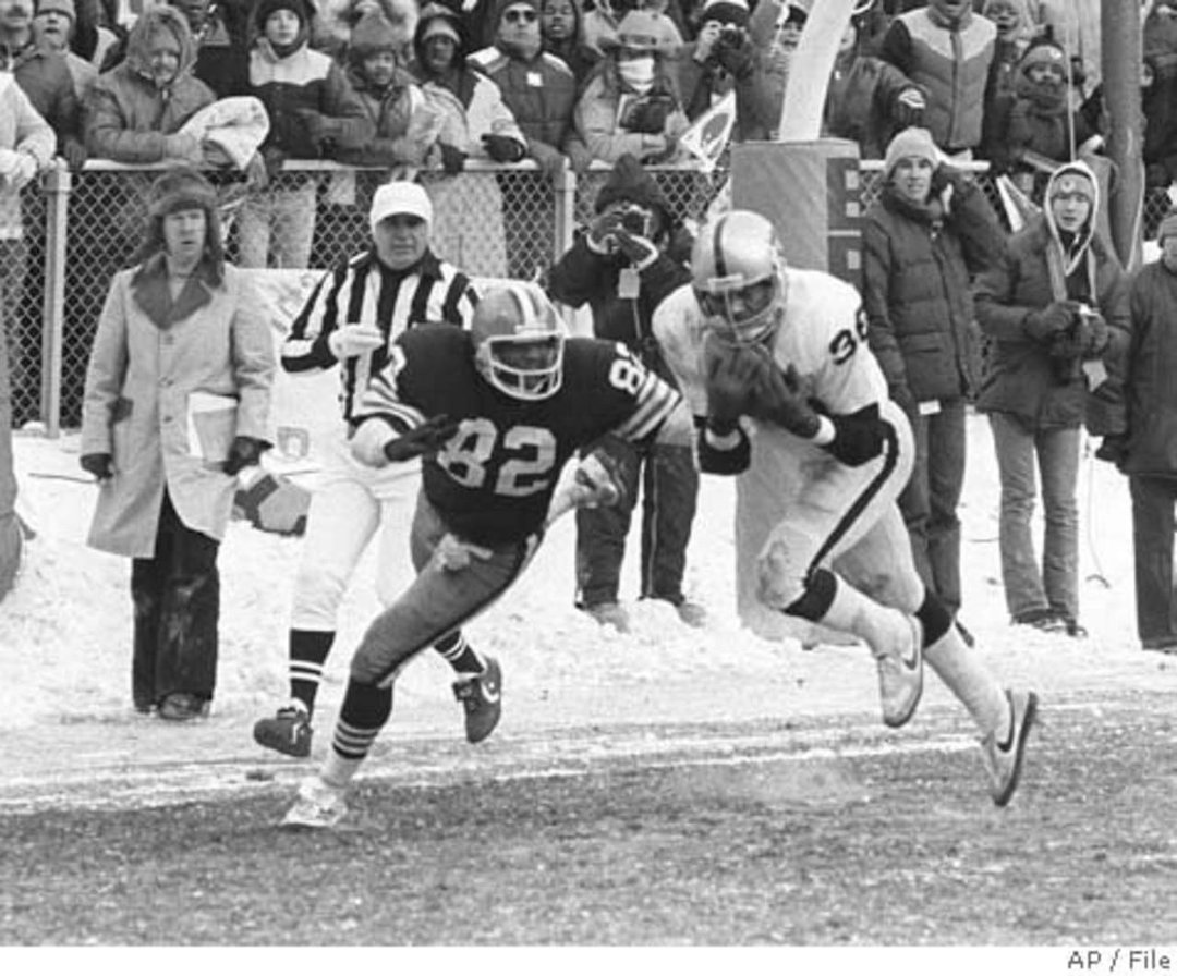 Warren Mau's album, Raider Greats