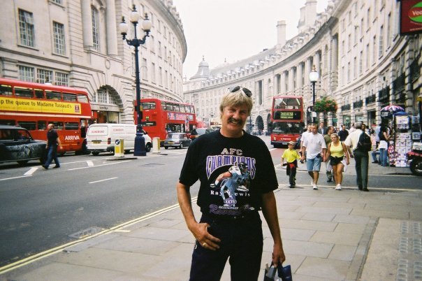 Brian Davis' album, Profile Pictures