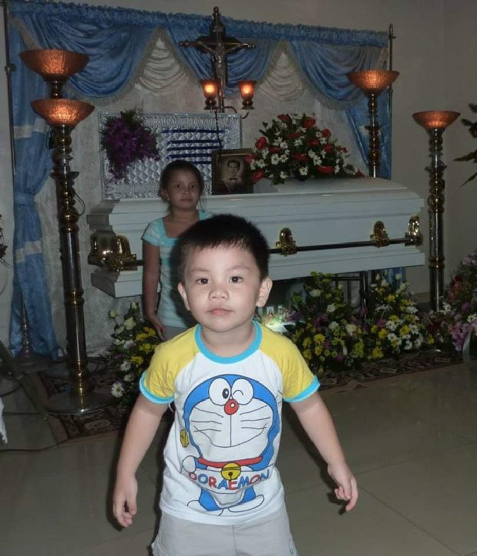 Hec Encarnacion's album, Dr. Conrado B. Encarnacion's wake and funeral.