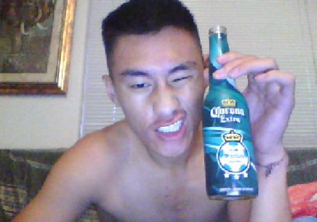 Teeb Lis' album, Webcam Photos