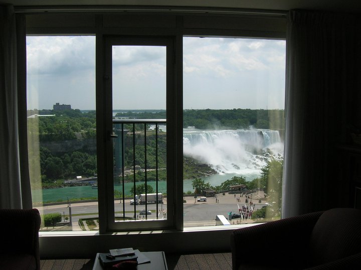 Leslie Comer's album, Niagara Falls