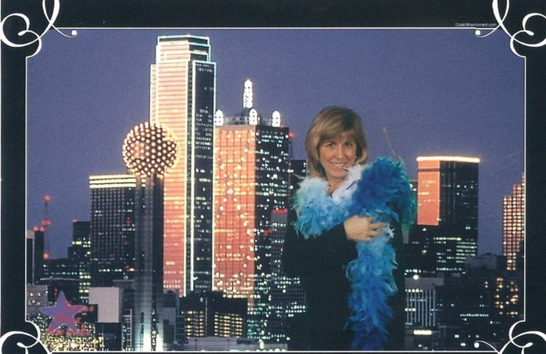 Cynthia Hyles' album, Profile Pictures