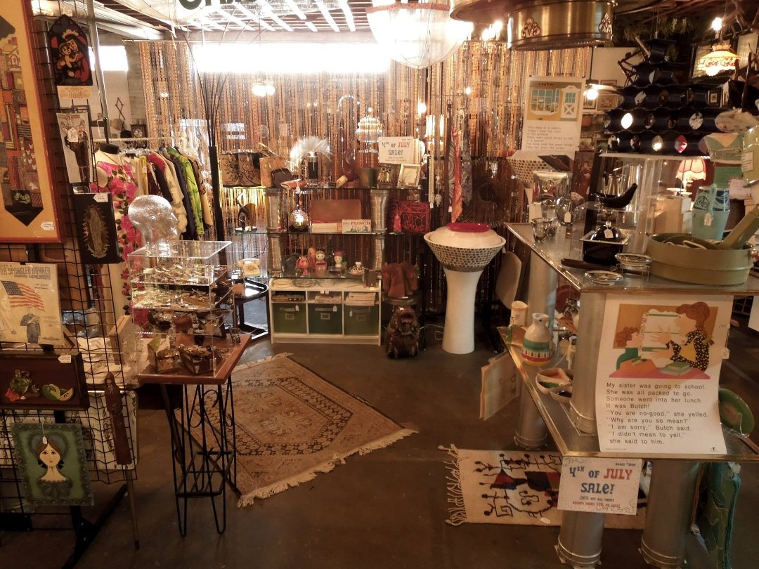 Amy Lucus' album, Mod Memories Booth at Ye Olde City Antique Mall