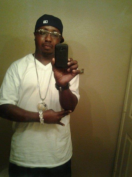Antonio Scott's album, Profile Pictures