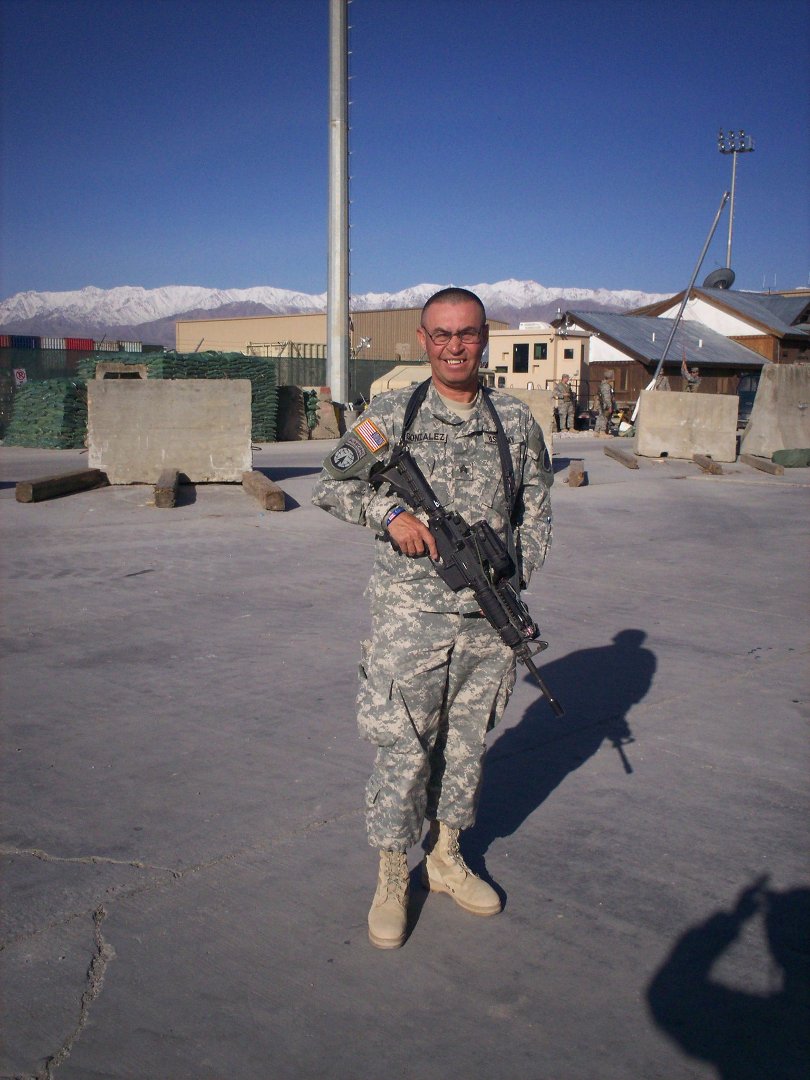 Luis Gonzalez's album, Profile Pictures