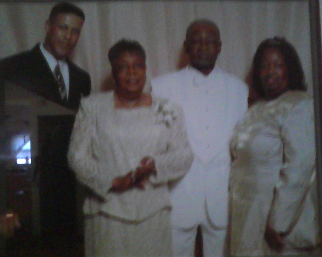 H Yetta Bennett's album, Mobile Uploads