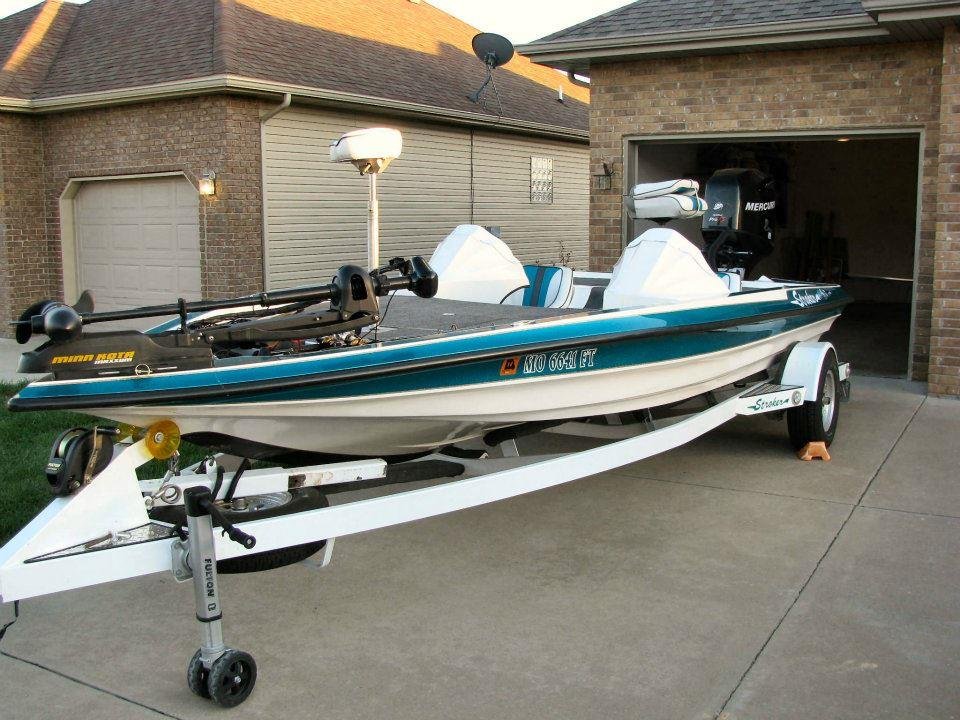 Gary Lange's album, Gary's 1999 Stroker Bass Boat