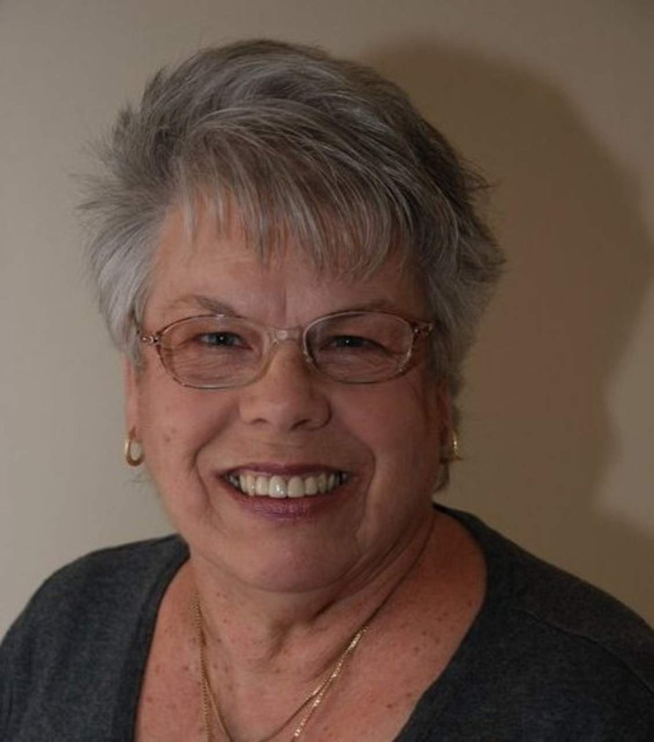 Mary Beth Marthis' album, Profile Pictures