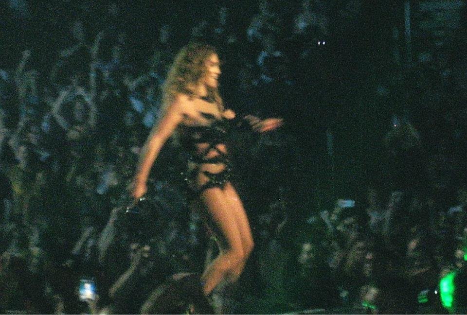 Al Amaro's album, Enrique Iglesias & jenifer Lopez Concert