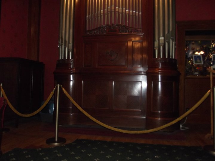 Michael Smith's album, Eureka Springs & the haunted Crescent Hotel
