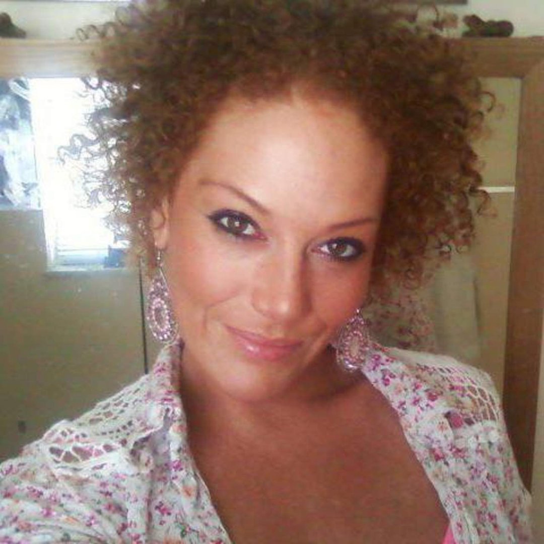 Amber Betts' album, Profile Pictures